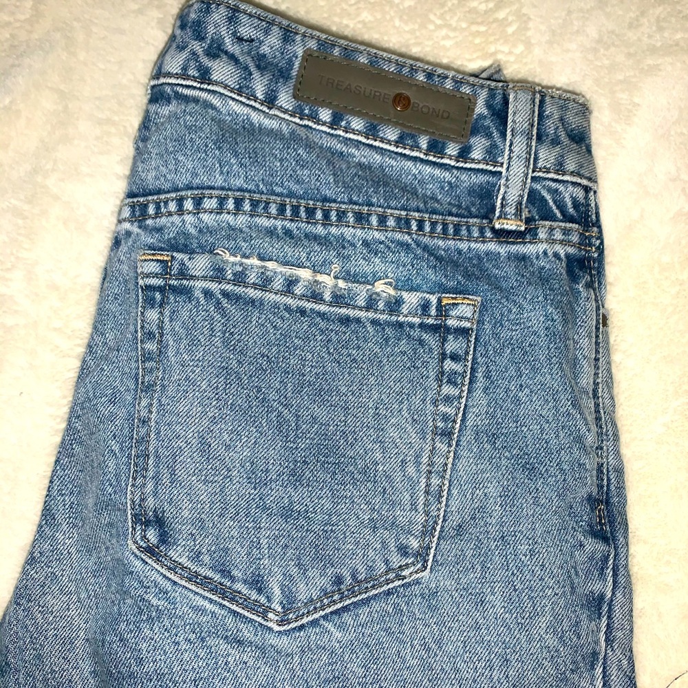Light wash jeans